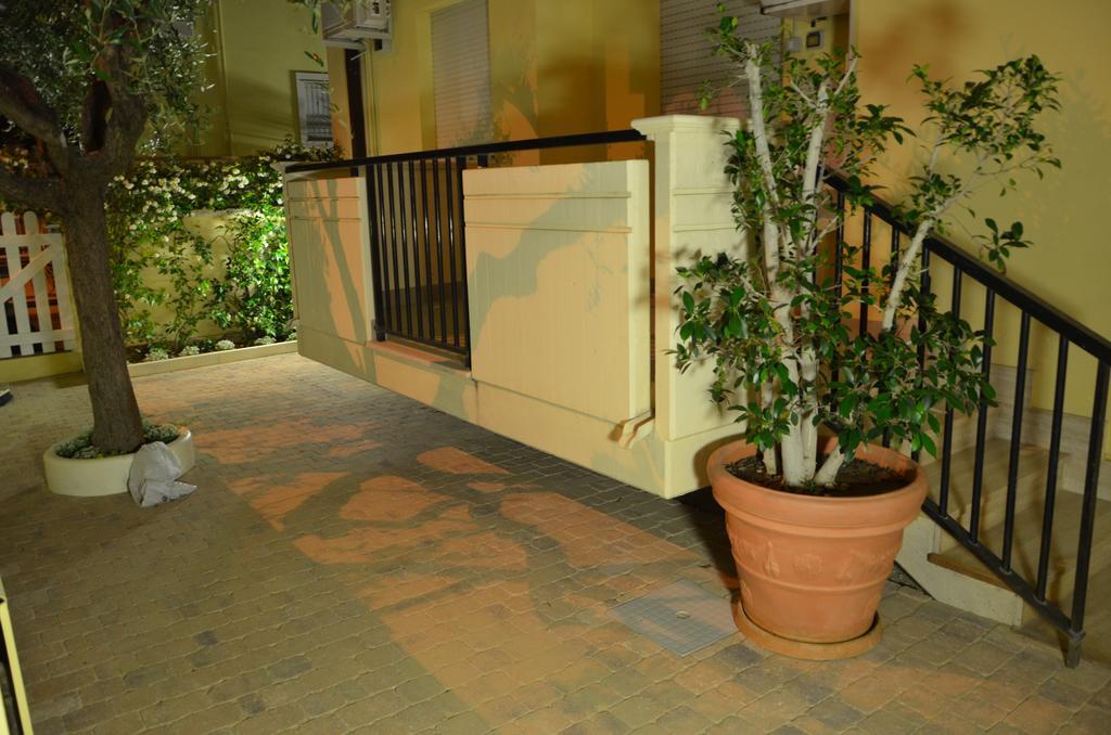 Residence Riviera Alba Adriatica Exterior photo